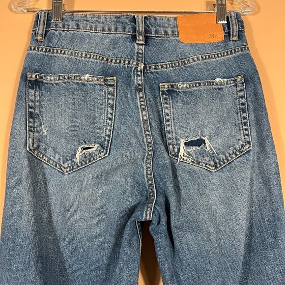 Zara High Rise Distressed Jeans - Picture 4 of 8